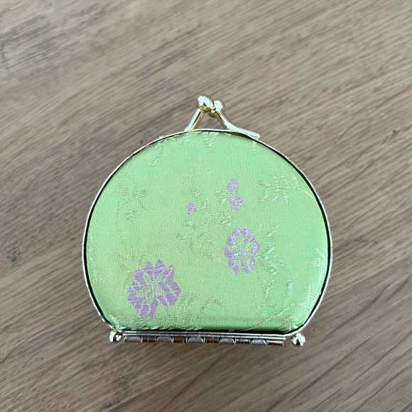 2 jewelry cases - hard shell cases perfect for travel and storage. NWOT. - Picture 11 of 11